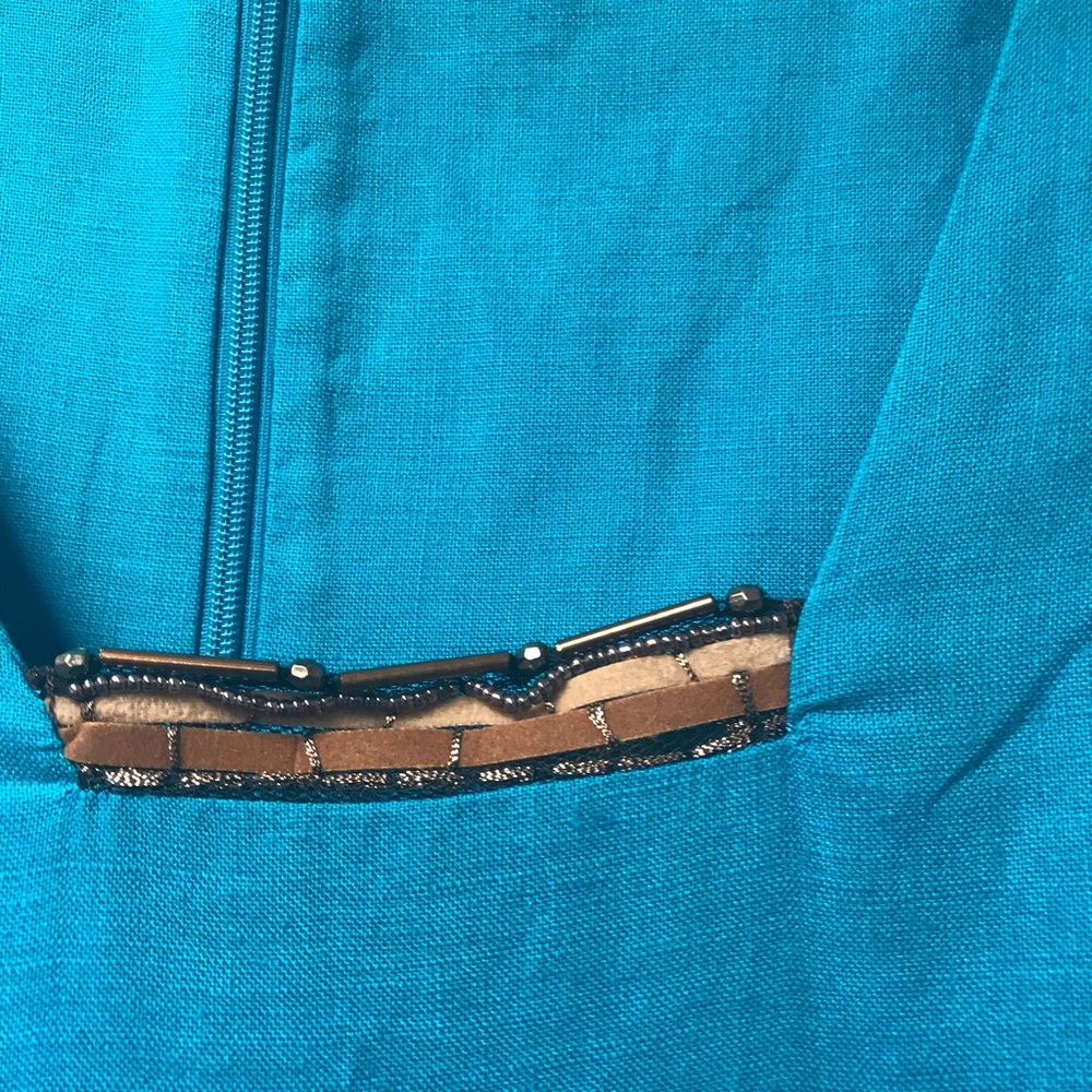 Dress - Picture 6 of 7